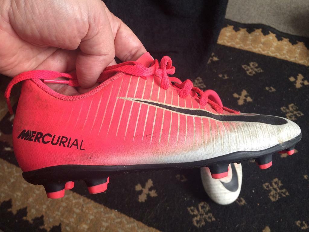 football boots nike size 5