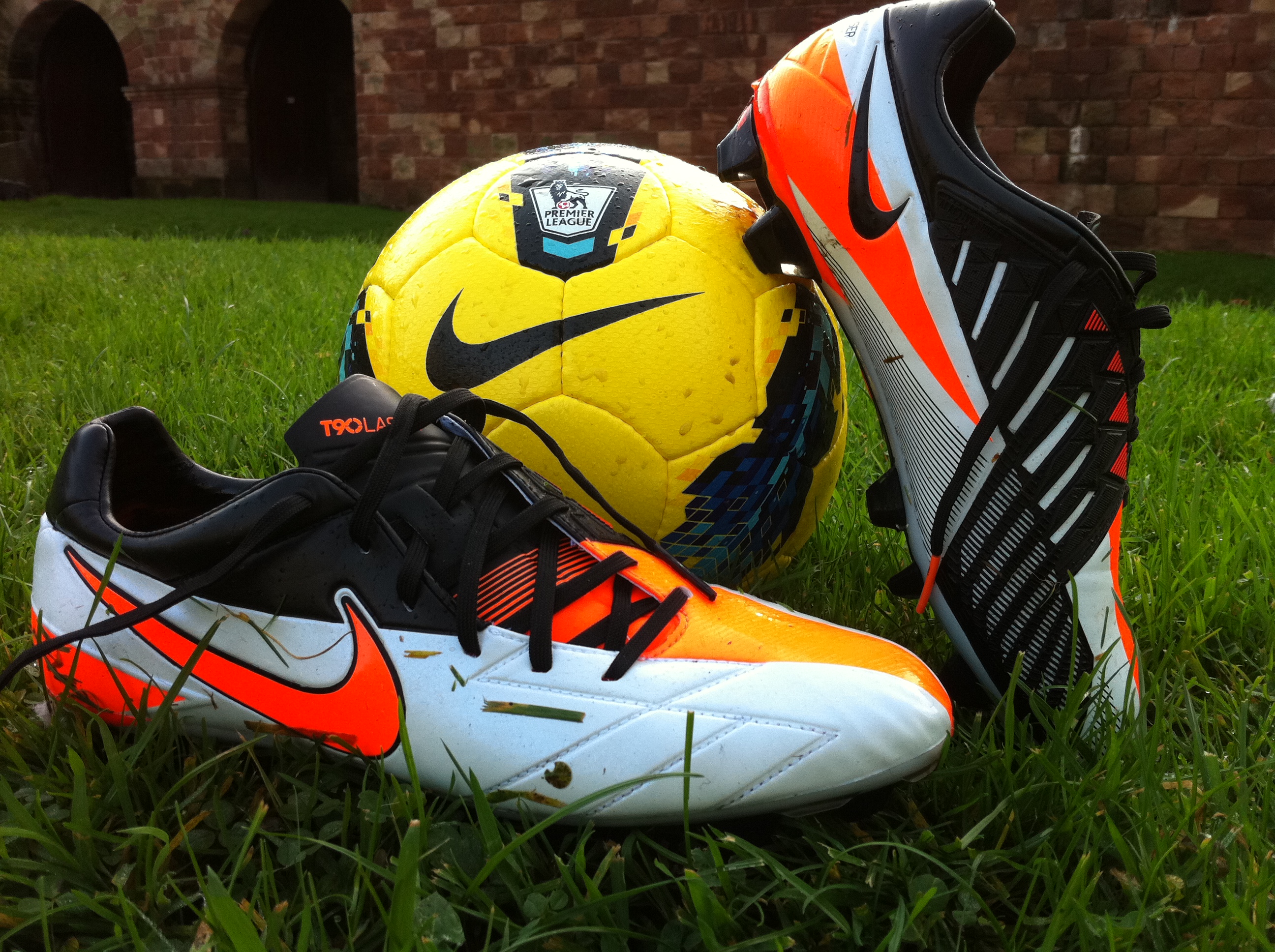 nike t90s football boots