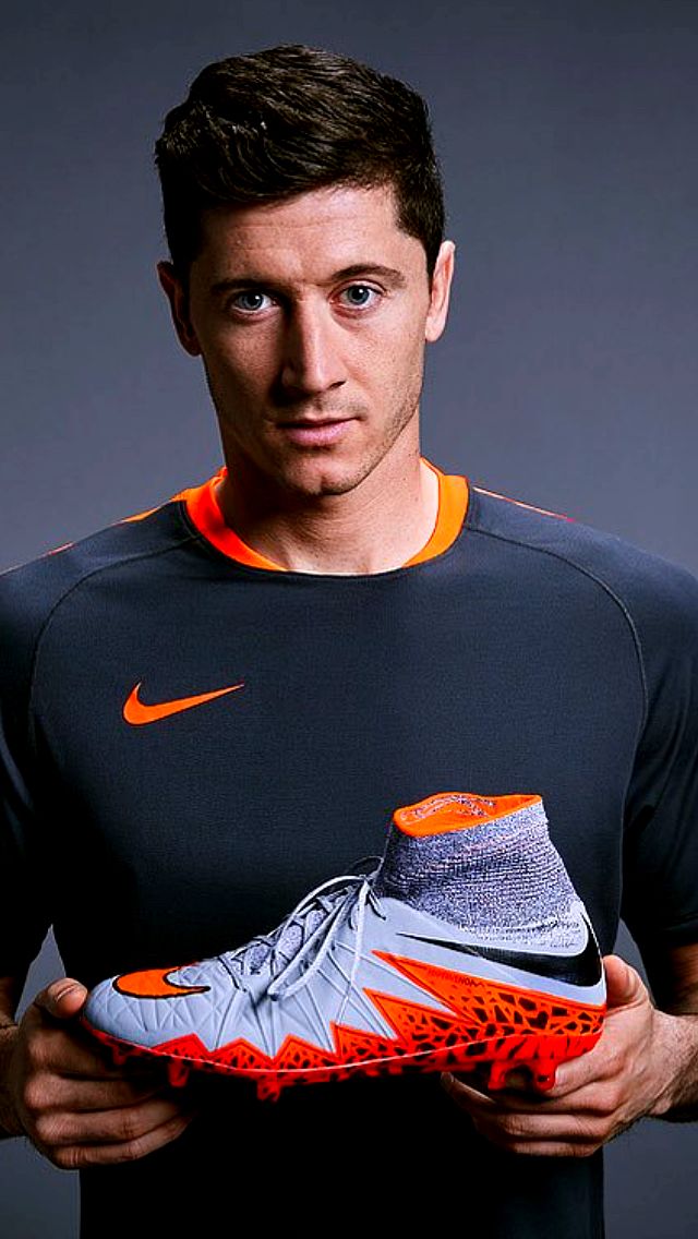 robert lewandowski football boots