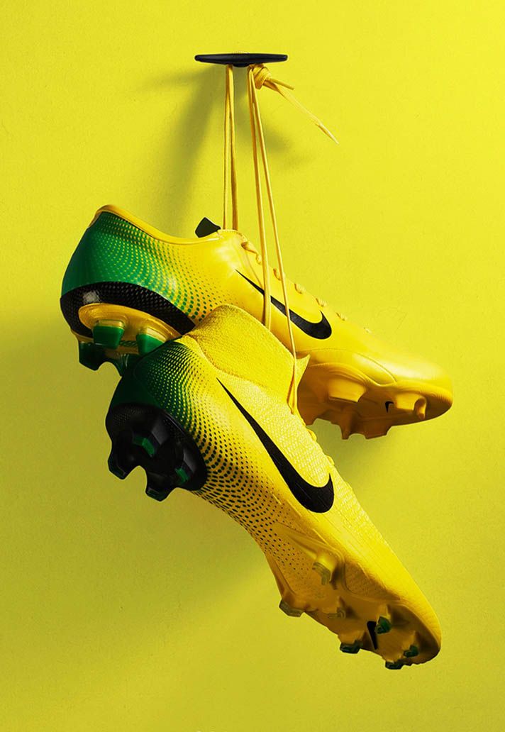 nike heritage football boots