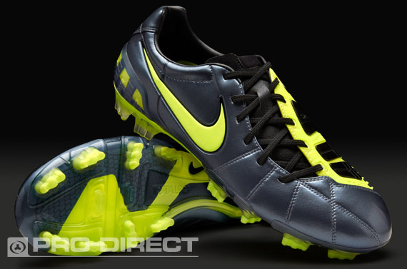 nike total 90 iii football boots