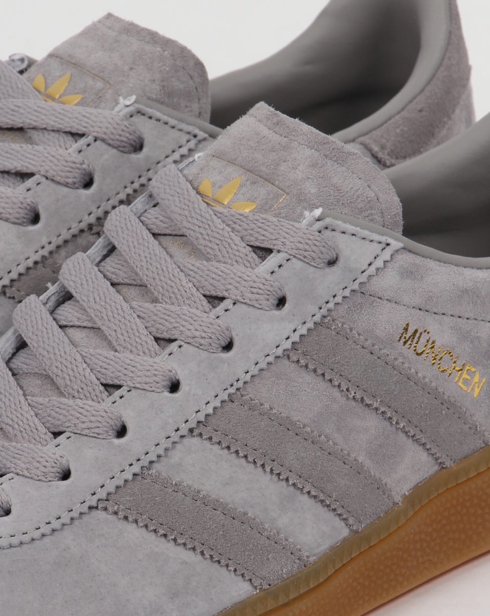 adidas light grey trainers