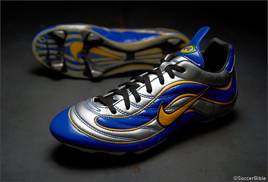 nike mercurial r9 football boots