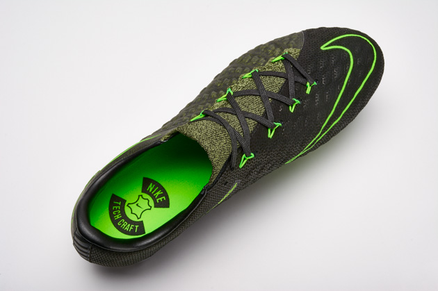 nike hypervenom flat sole