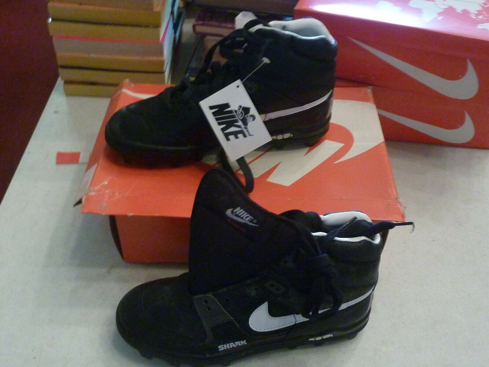 nike shark cleats 1990