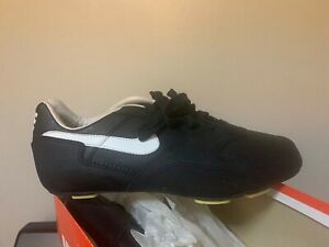 nike shark cleats 1990