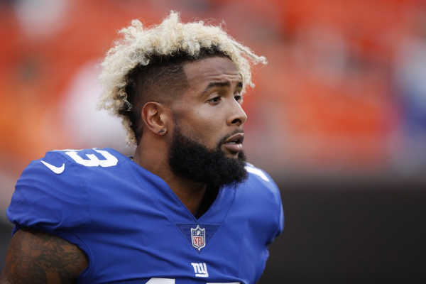 football player nike shoes