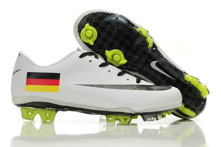 nike studs at lowest price