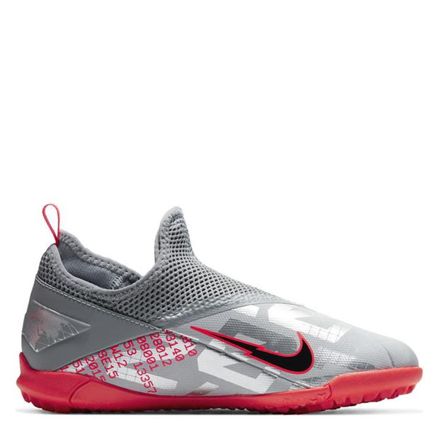 nike phantom astro trainers