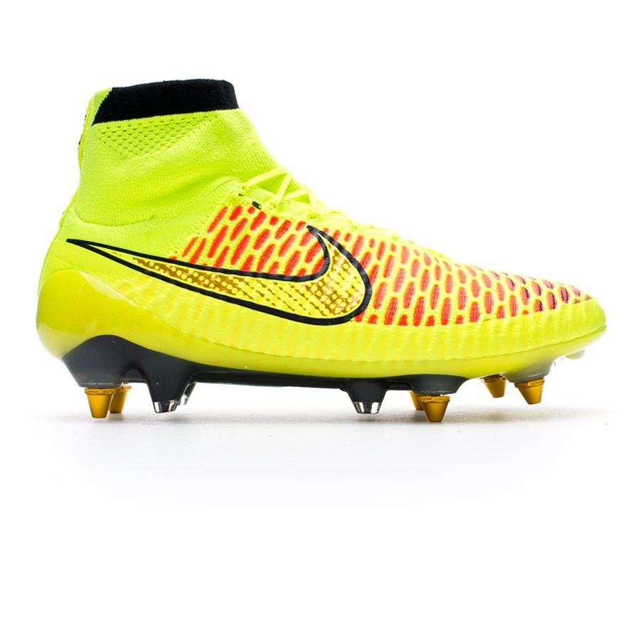 magista football shoes