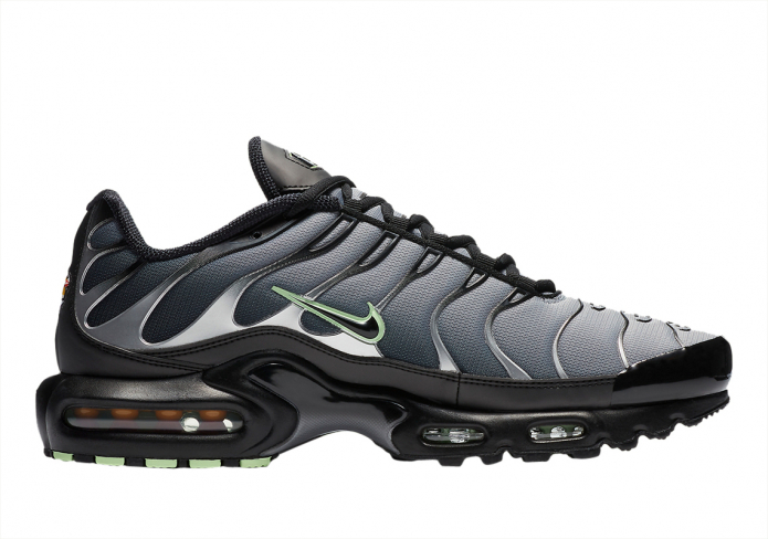 nike tuned 1 black black black