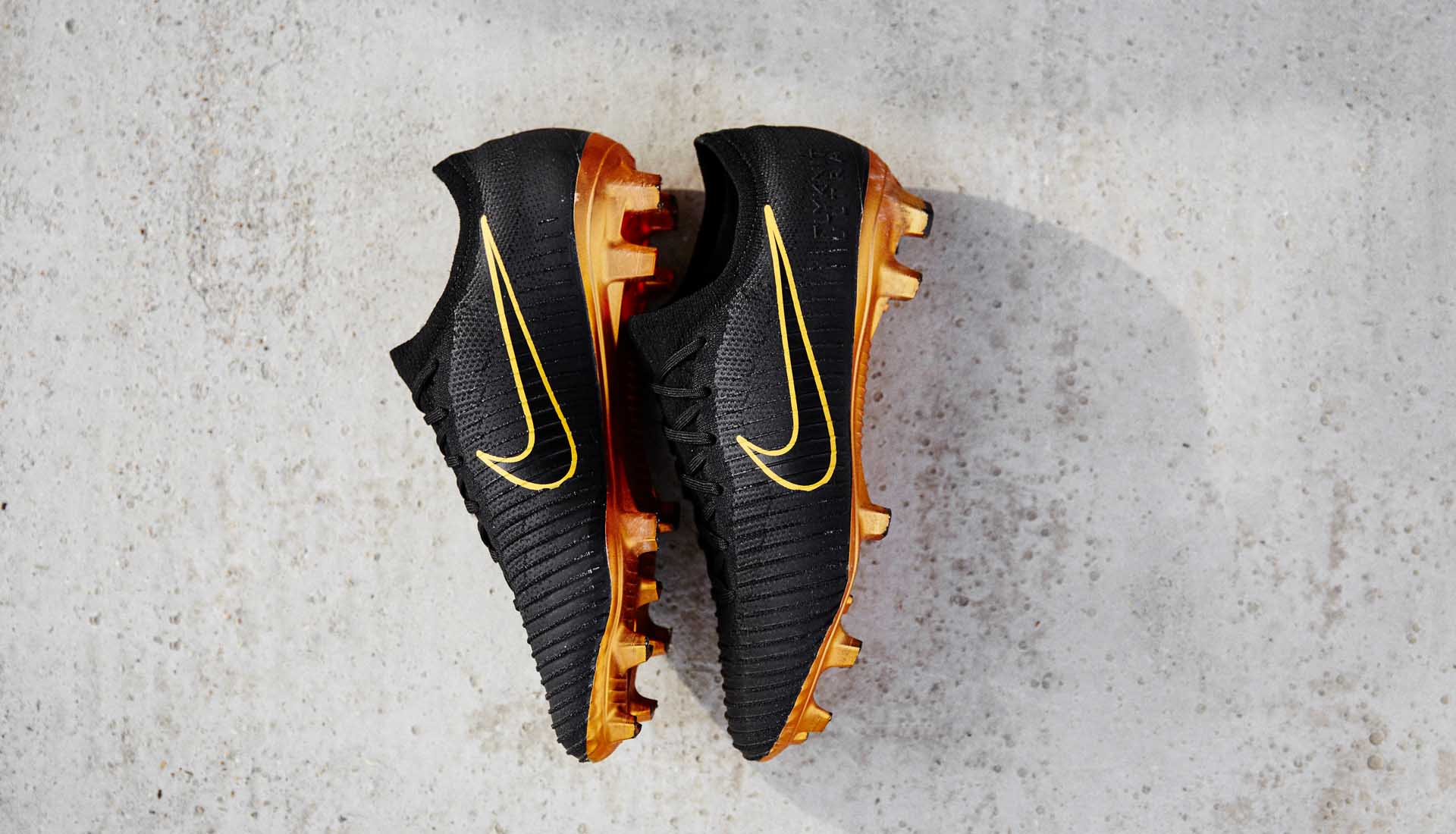 nike mercurial flyknit football boots