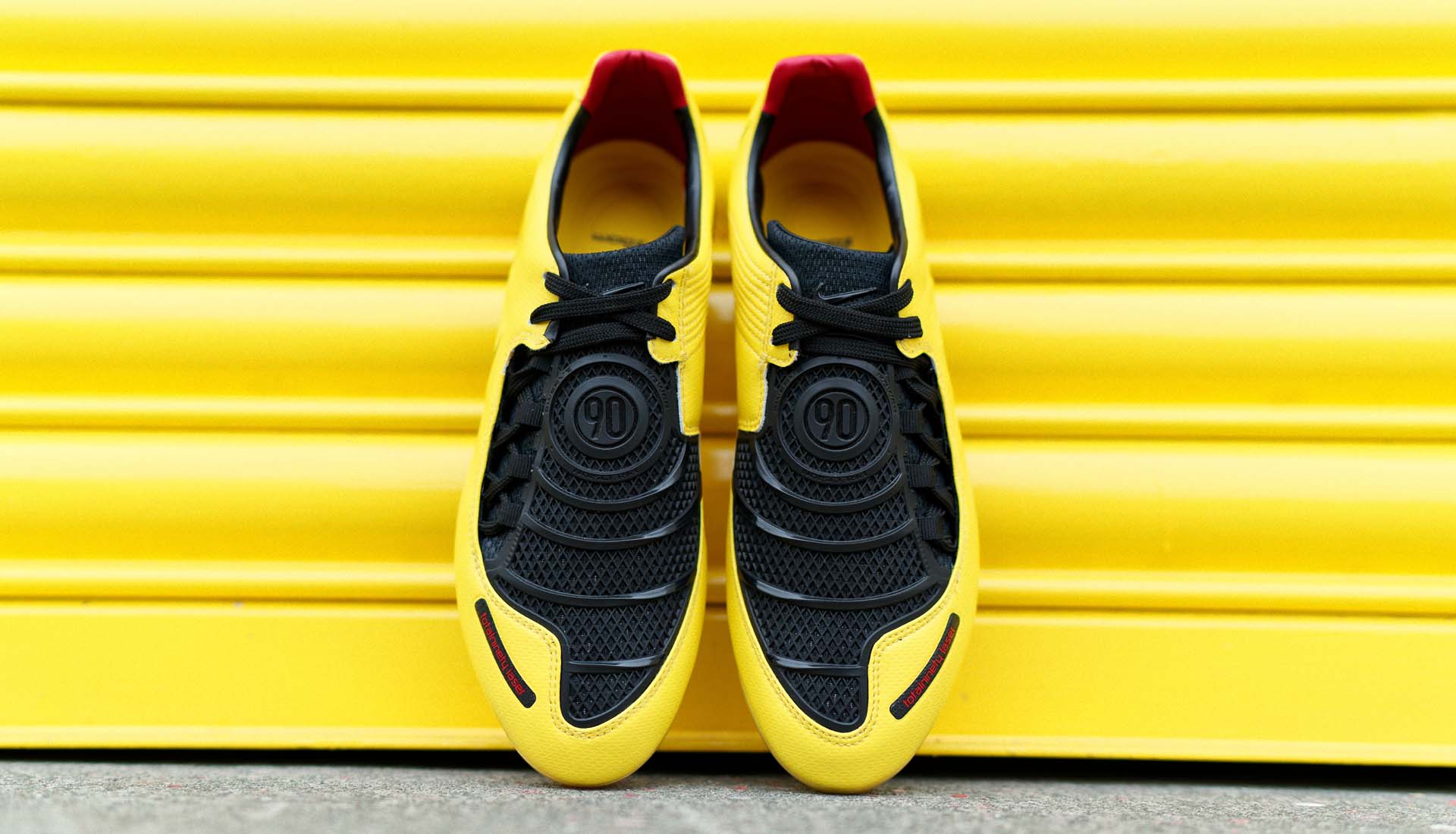 nike total 90 laser boots