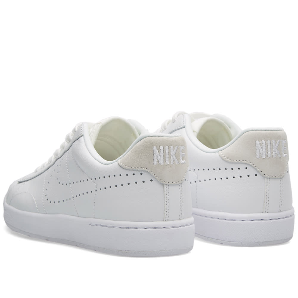 nike tennis ultra