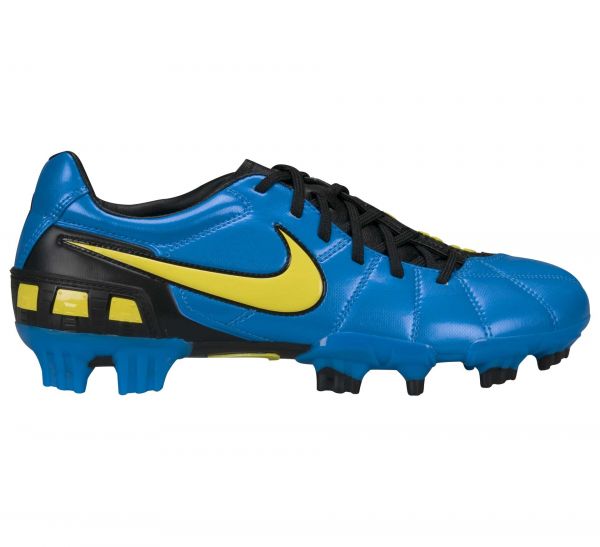 nike total 90 iii football boots