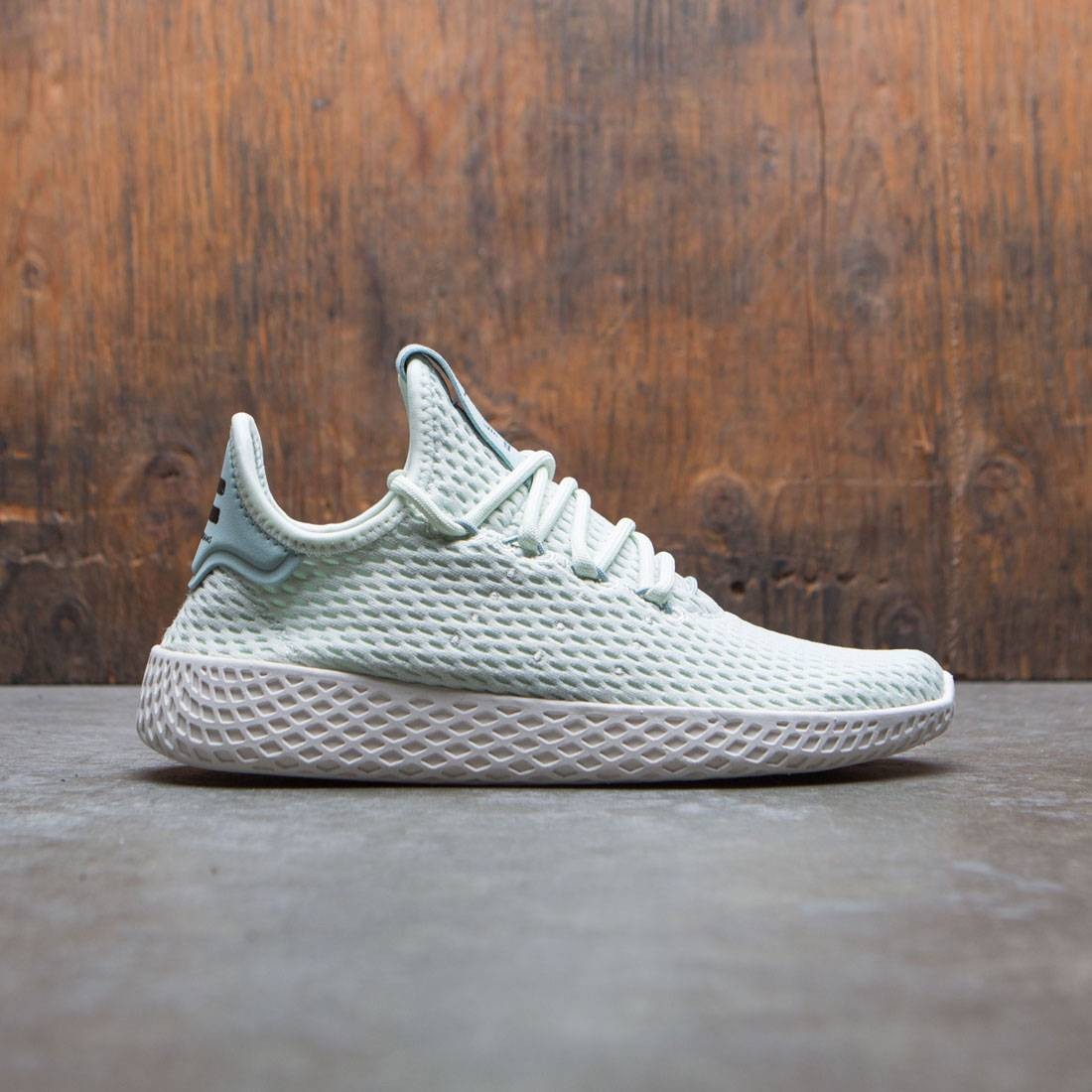 green linen green footwear white