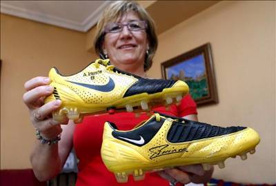 andres iniesta cleats