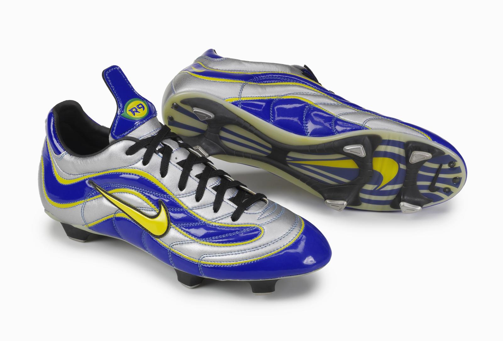 nike mercurial r9 football boots