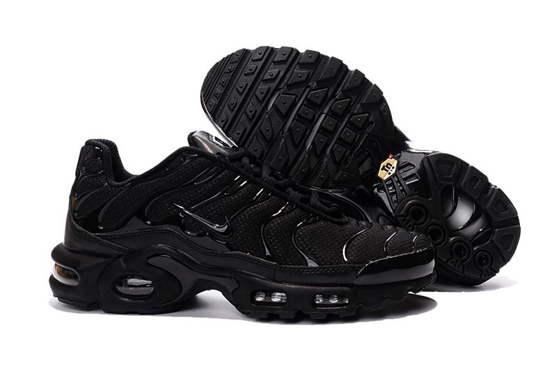black on black nike tns