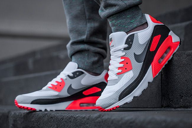 nike air max 90 black footlocker