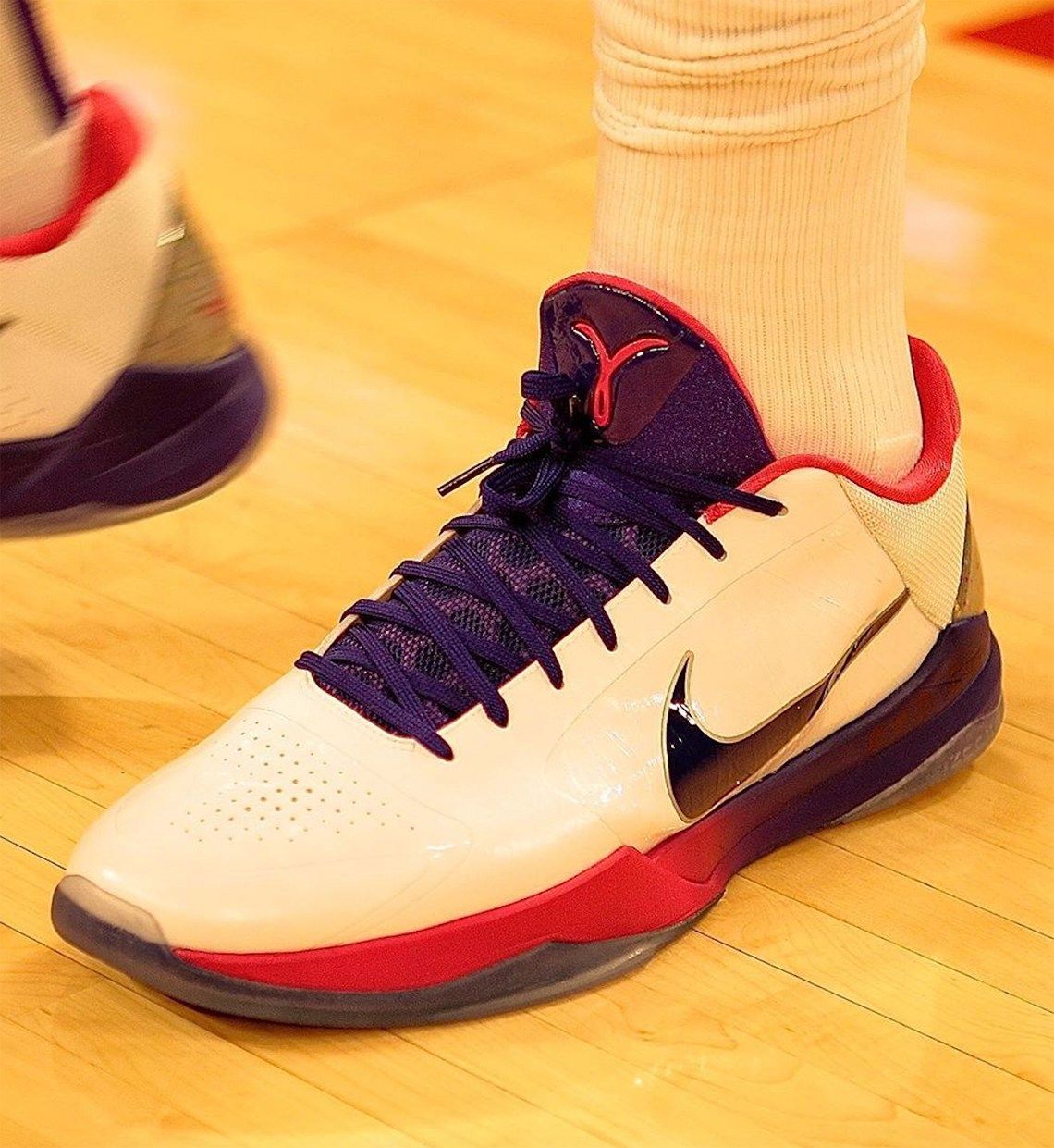 anthony davis sneakers