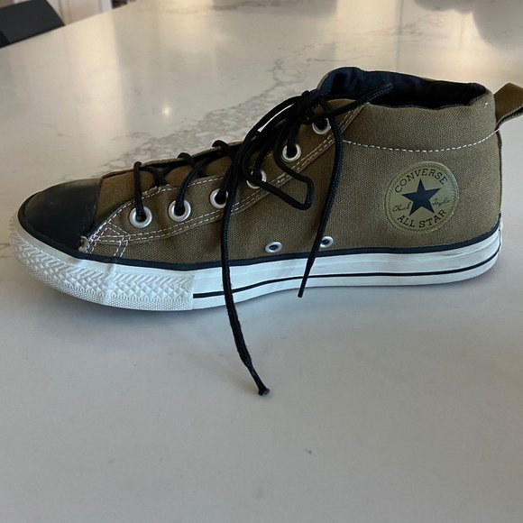 Converse Shoes | Junior Size 6 Chuck 