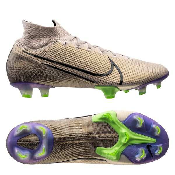 nike football boots size 7.5