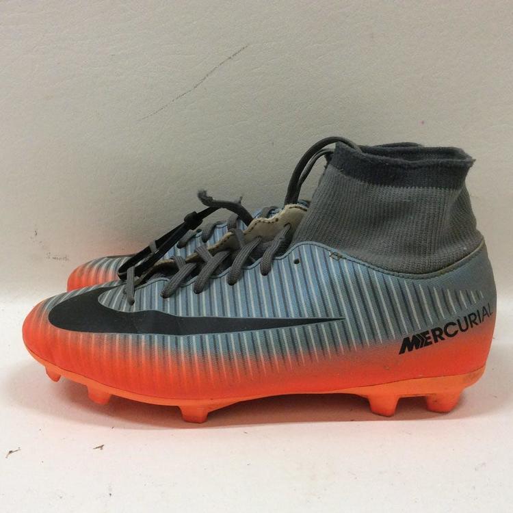 nike soccer shoes outdoor