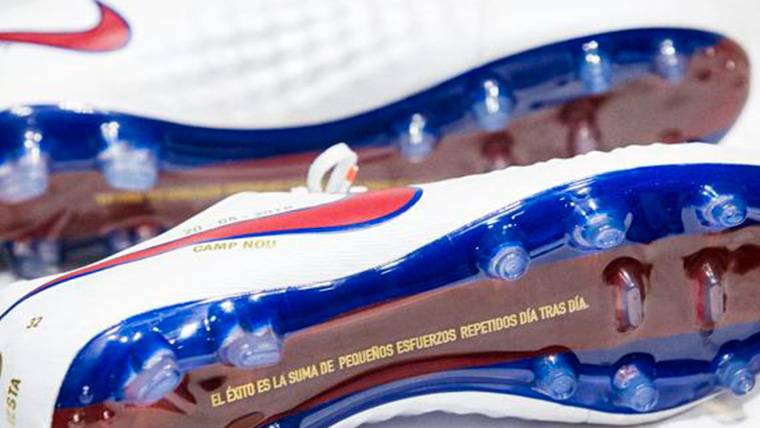 andres iniesta cleats