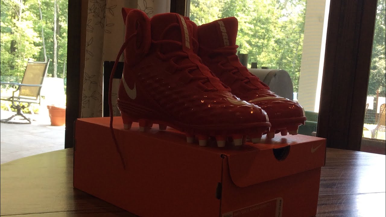 nike force savage varsity 2 cleats