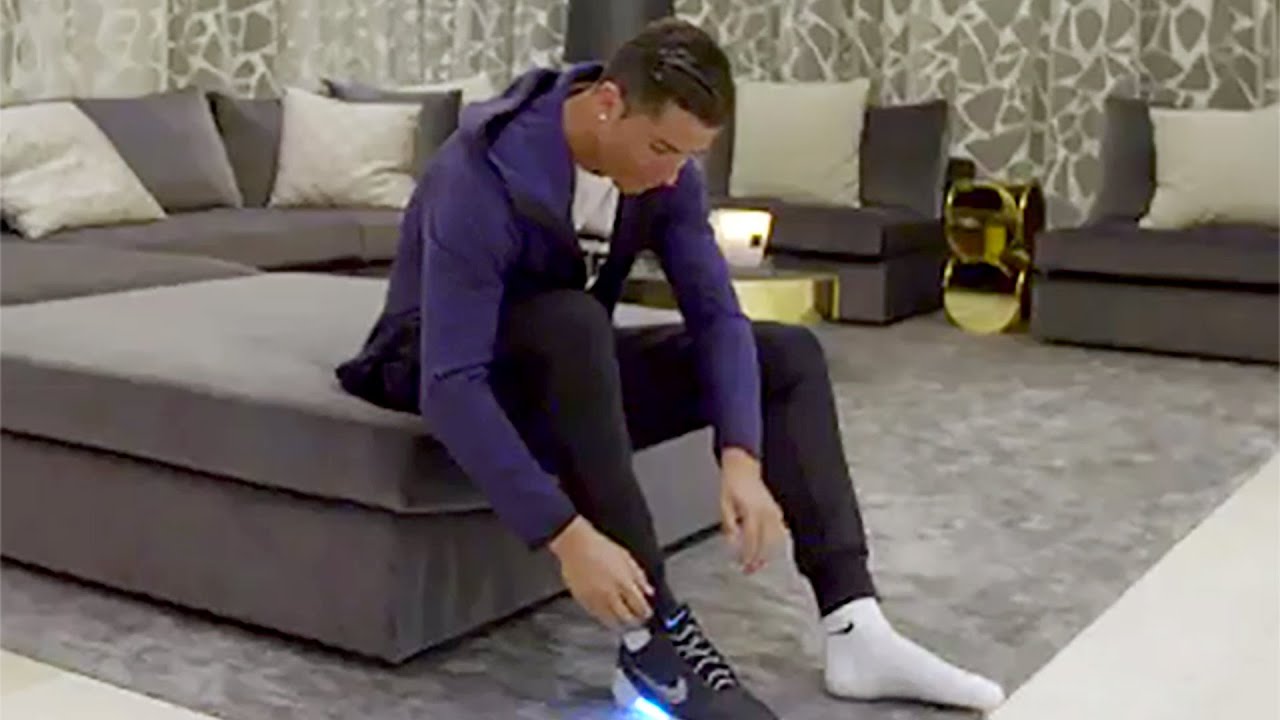 nike cristiano ronaldo sneakers