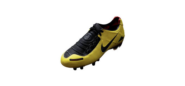 nike total 90 iii football boots