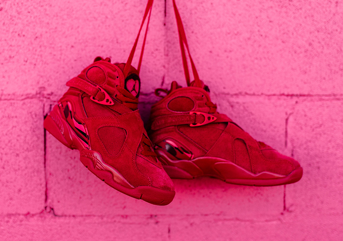 red air jordan 8